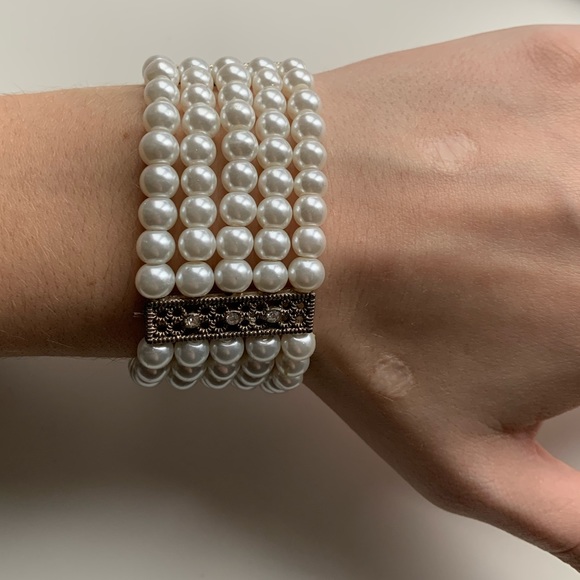 Pearl Bracelet